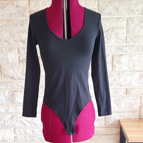 MangoPop Black Bodysuit - Picture 1 of 6